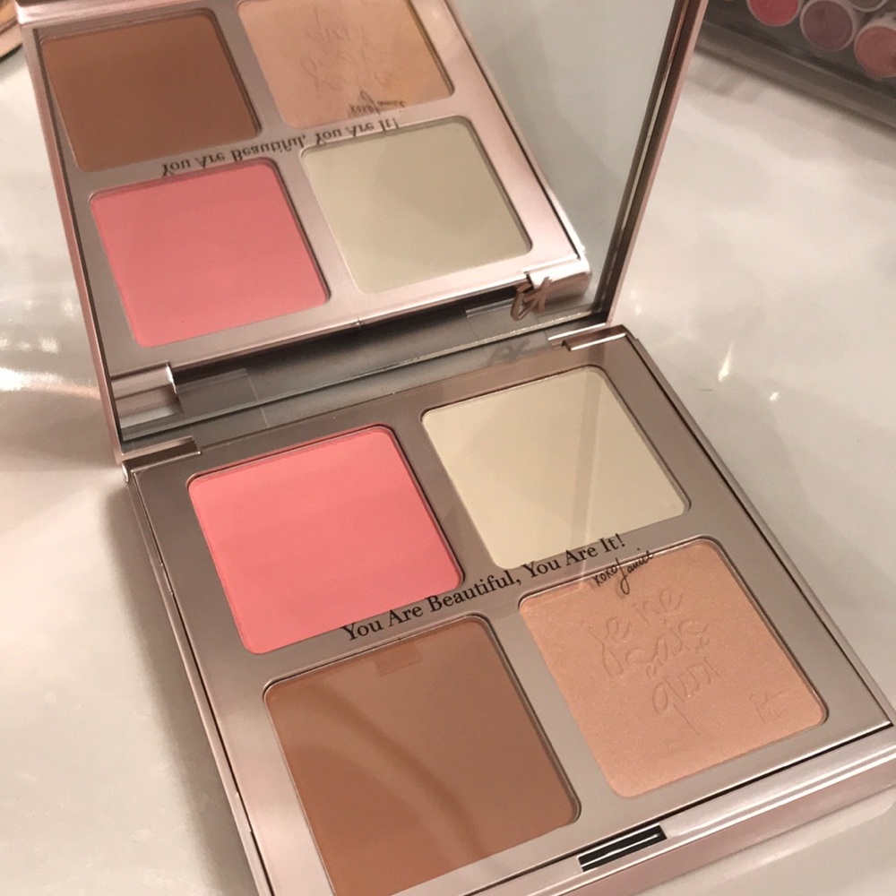 It Cosmetics Je Ne Sais Quoi palette